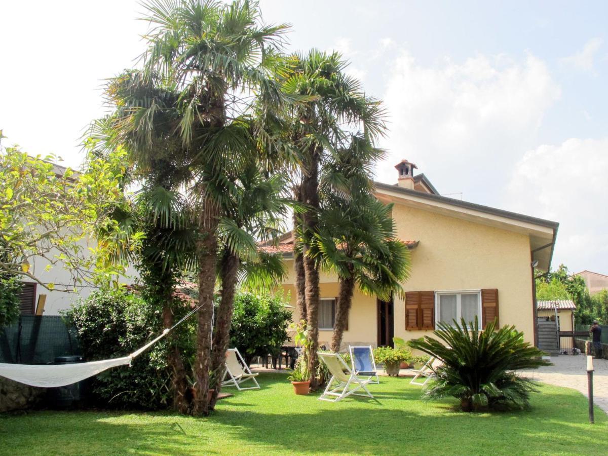 Apartment Emiliano By Interhome Marina di Massa Dış mekan fotoğraf